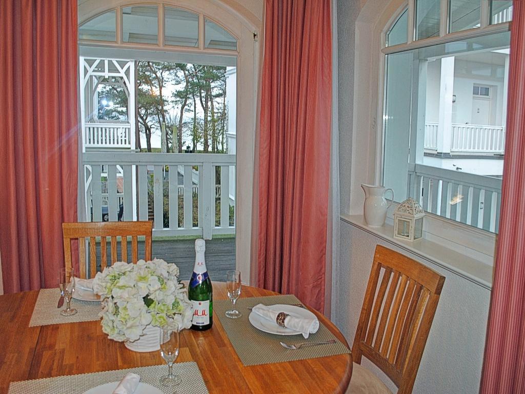 Strandvilla Gudrun Zur Meerseite Mit Balkon Binz Luaran gambar